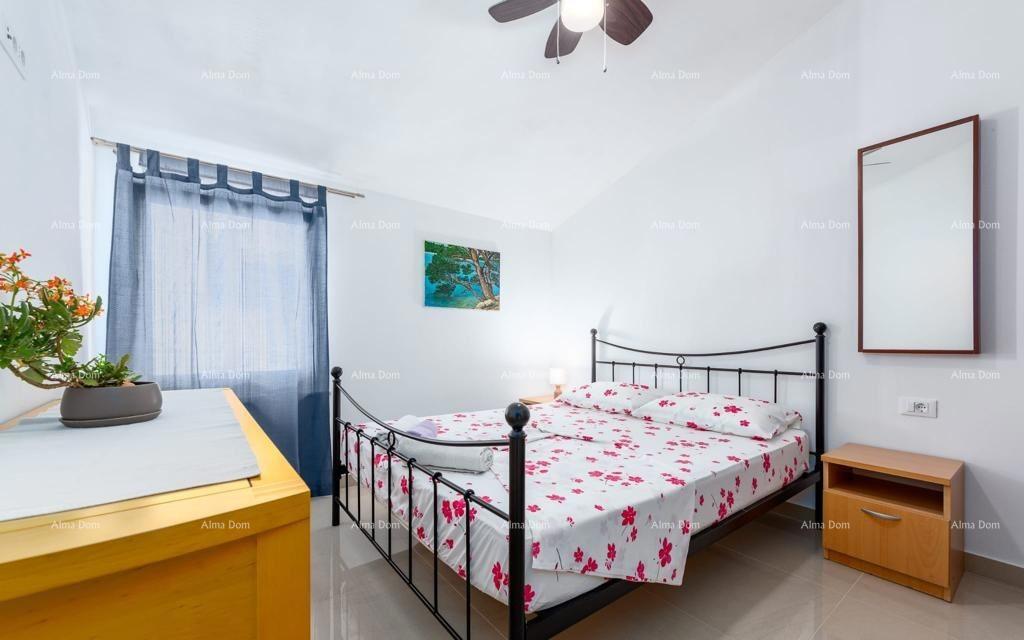 Medulin, samostoječa hiša s 5 apartmaji. Blizu Pošesa in plaž!.