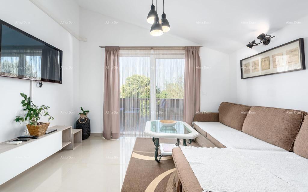 Medulin, samostoječa hiša s 5 apartmaji. Blizu Pošesa in plaž!.