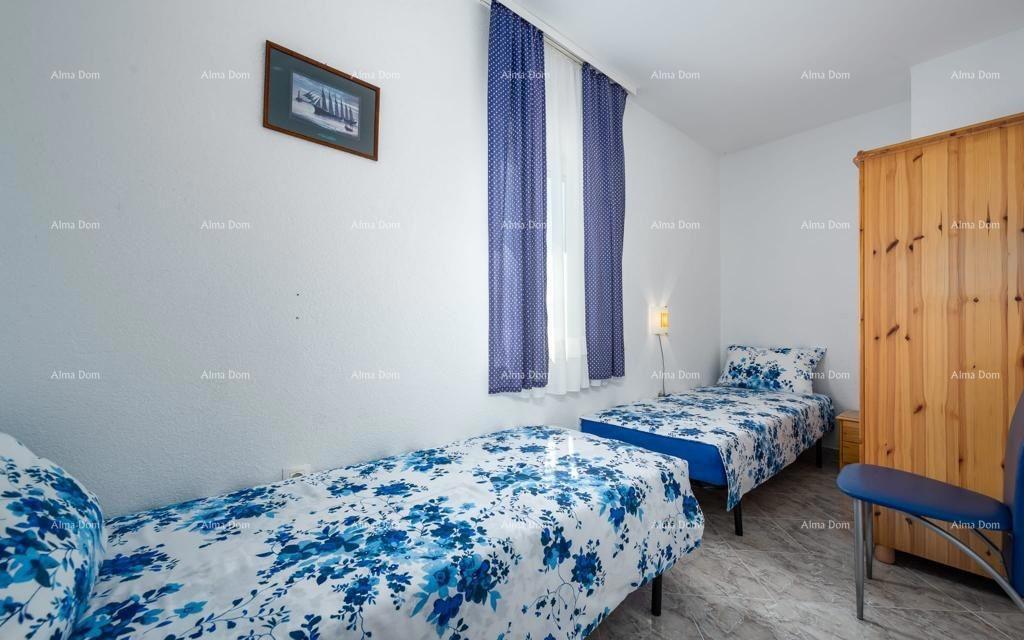 Medulin, samostoječa hiša s 5 apartmaji. Blizu Pošesa in plaž!.