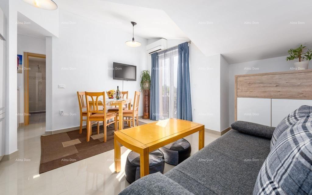 Medulin, samostoječa hiša s 5 apartmaji. Blizu Pošesa in plaž!.