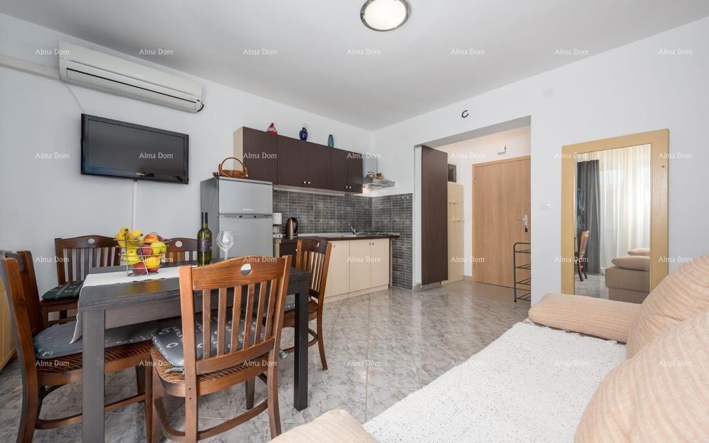 Medulin, samostoječa hiša s 5 apartmaji. Blizu Pošesa in plaž!.