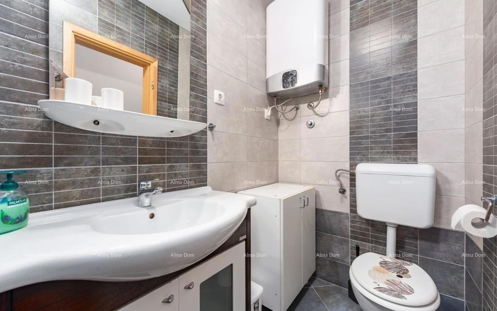 Medulin, samostoječa hiša s 5 apartmaji. Blizu Pošesa in plaž!.