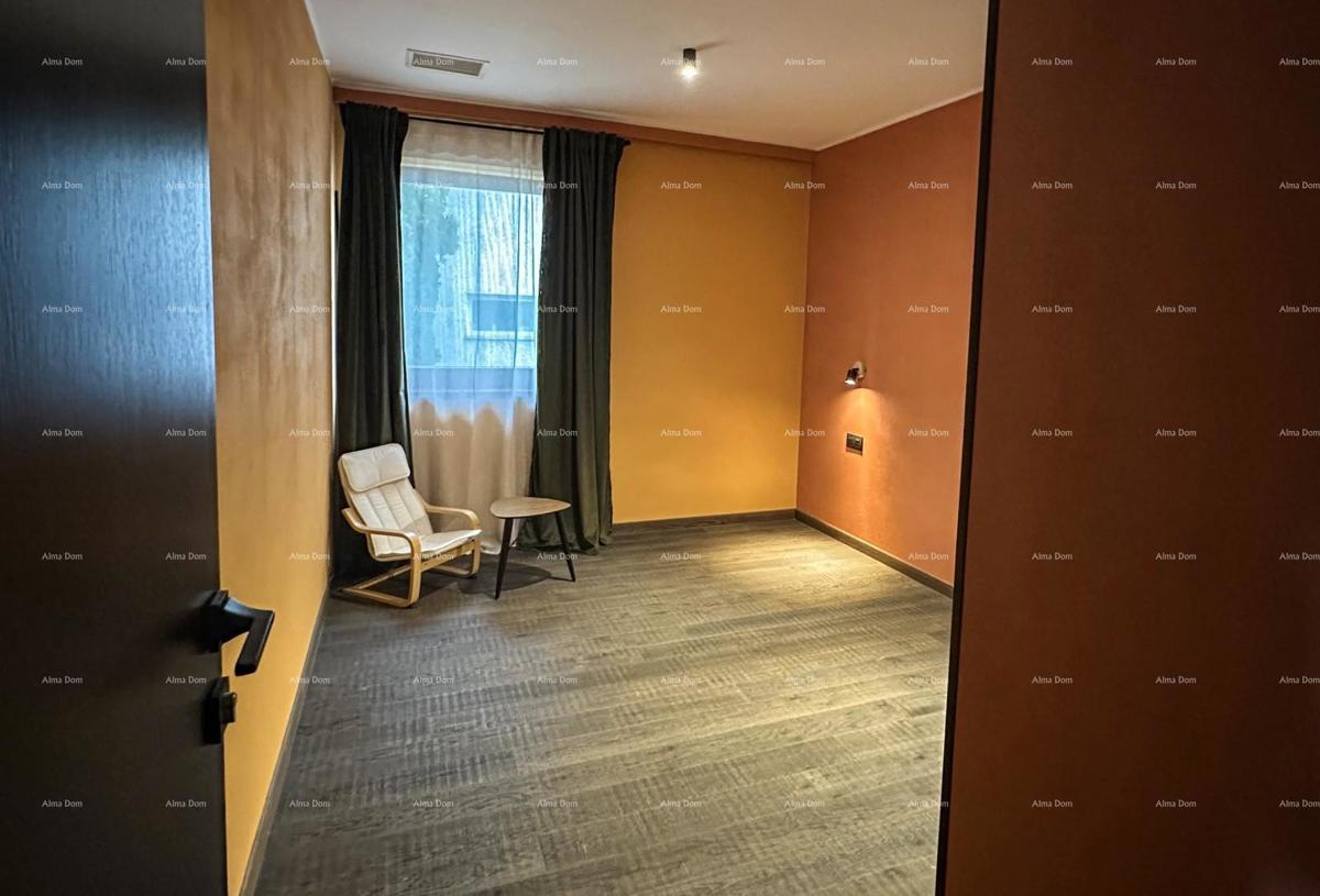 Rovinj. Stanovanje v prvem nadstropju hiše