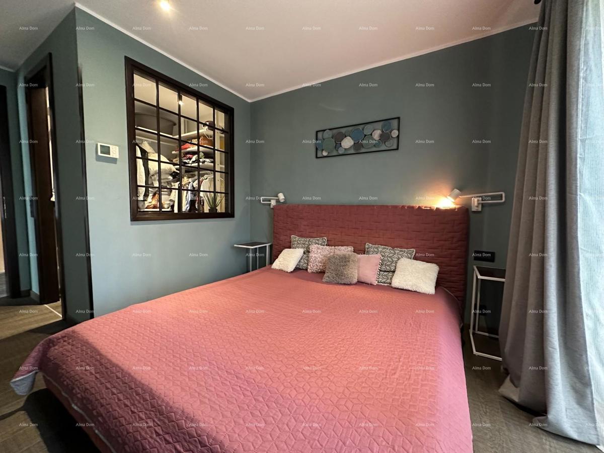 Rovinj. Stanovanje v prvem nadstropju hiše