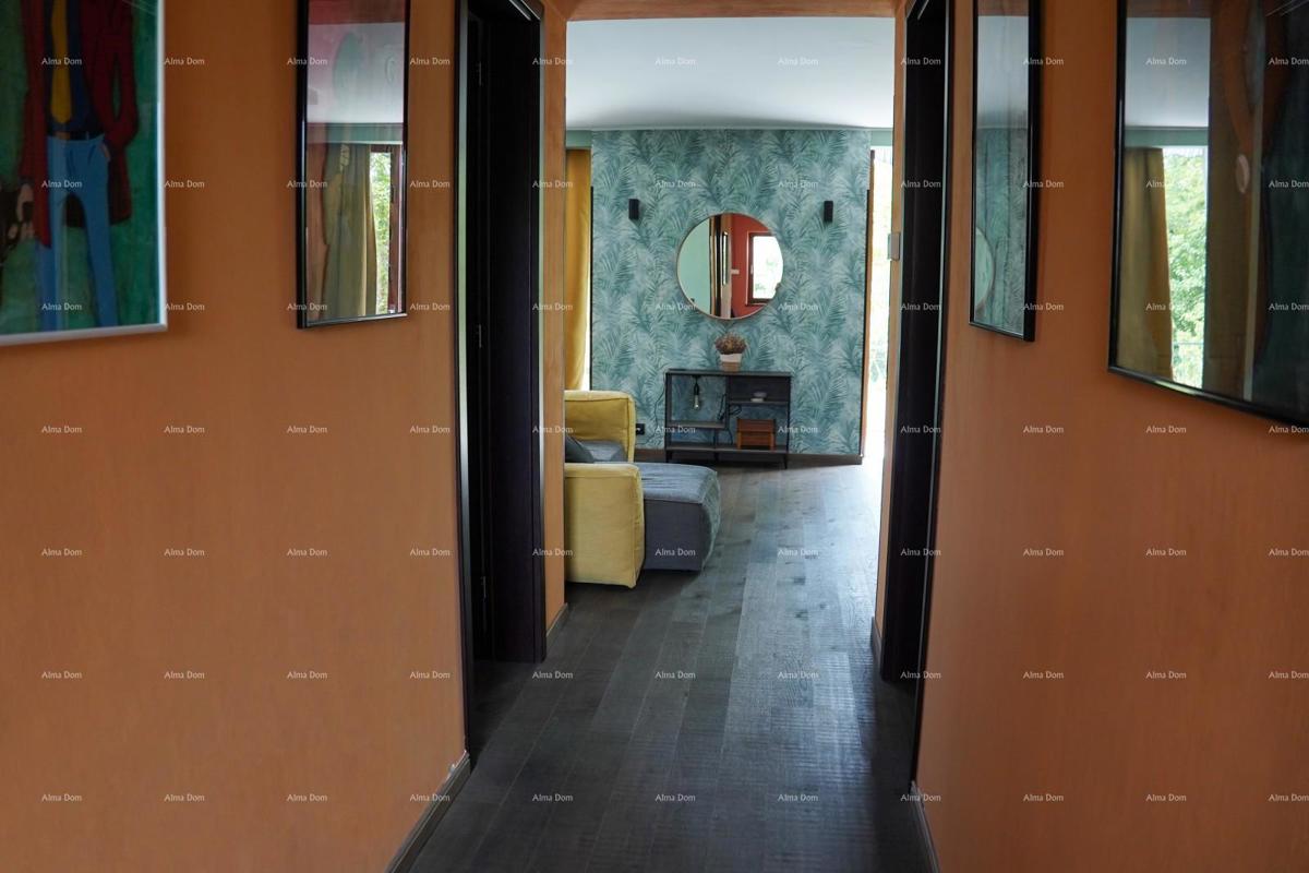 Rovinj. Stanovanje v prvem nadstropju hiše