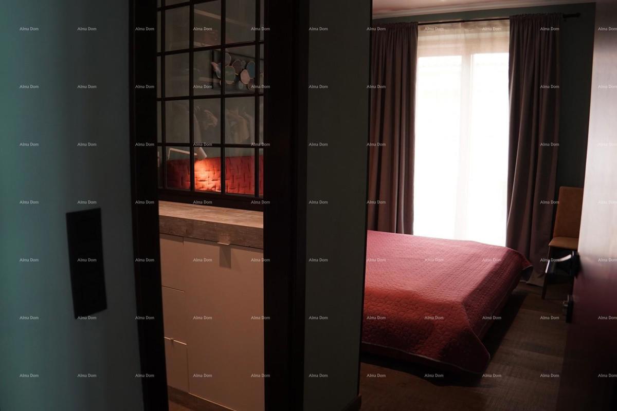 Rovinj. Stanovanje v prvem nadstropju hiše