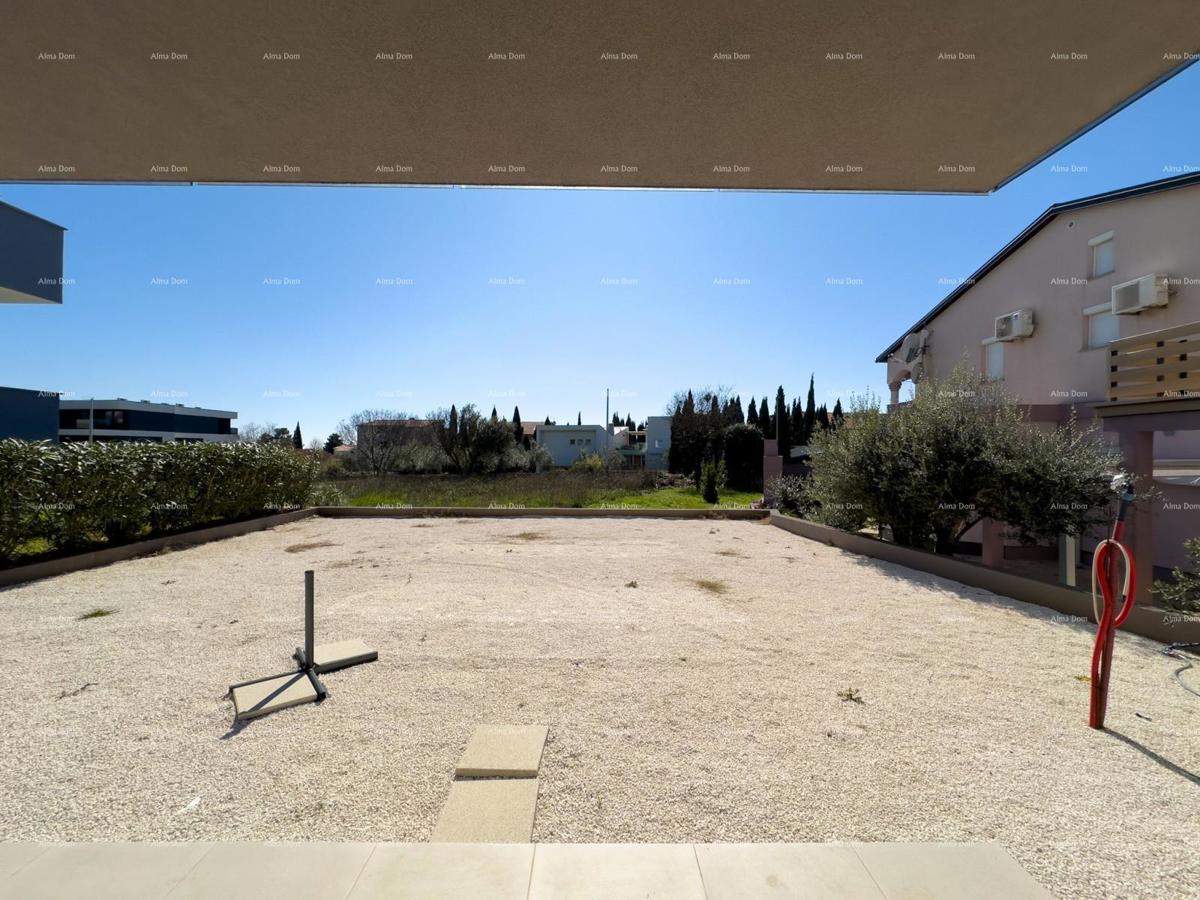 Prodamo novo stanovanje z velikim vrtom v Medulinu!