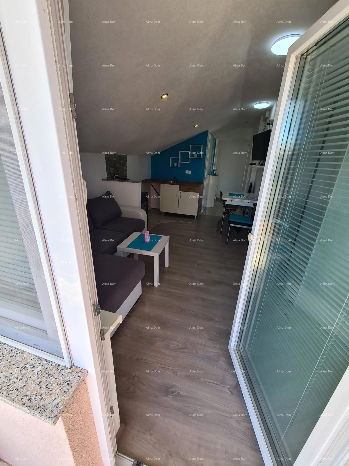 PEROJ, Stan na zgornjem nadstropju, blizu morja