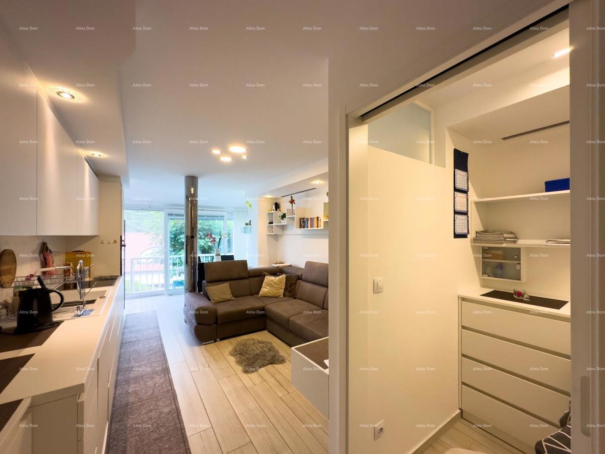 Prodajemo renoviran stan v Dugi Uvali!