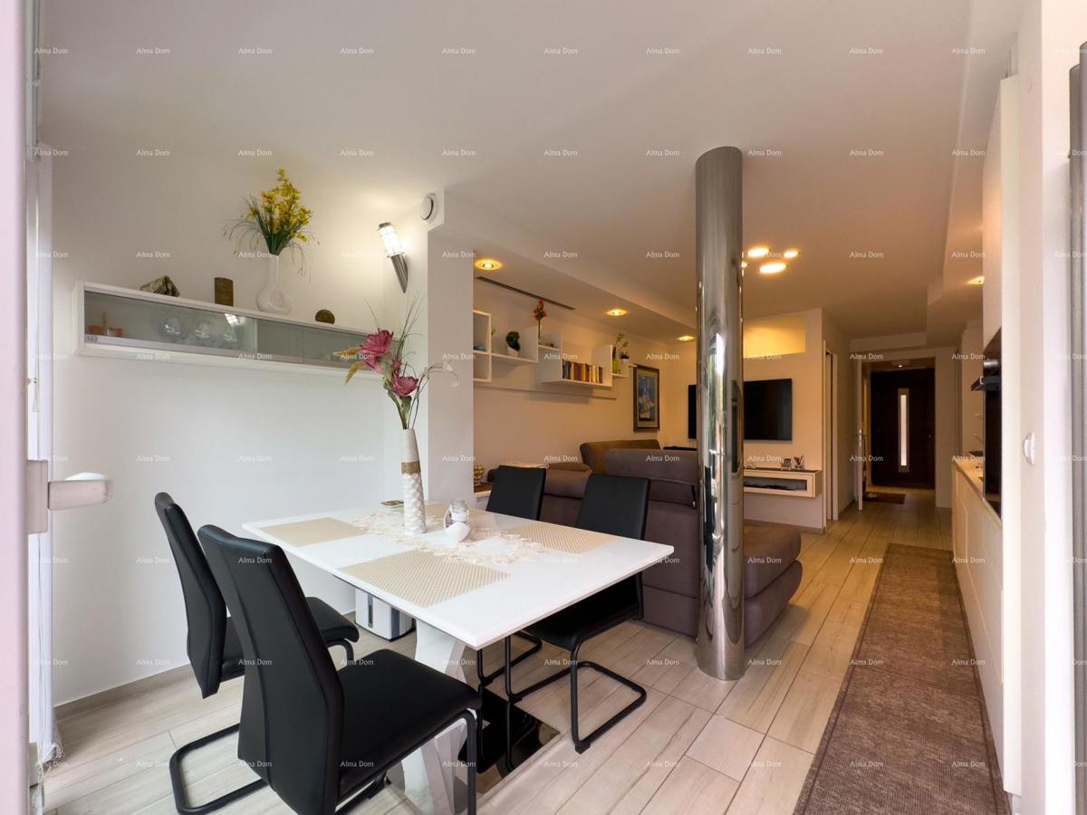 Prodajemo renoviran stan v Dugi Uvali!