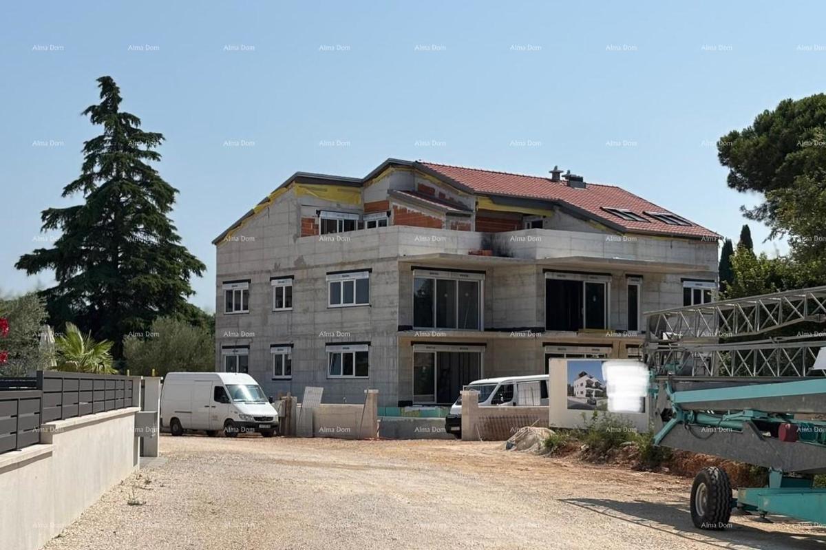 ROVINJ - Dupleks stanovanje v novem projektu / TOP lokacija, 2 minuti do morja! (E)