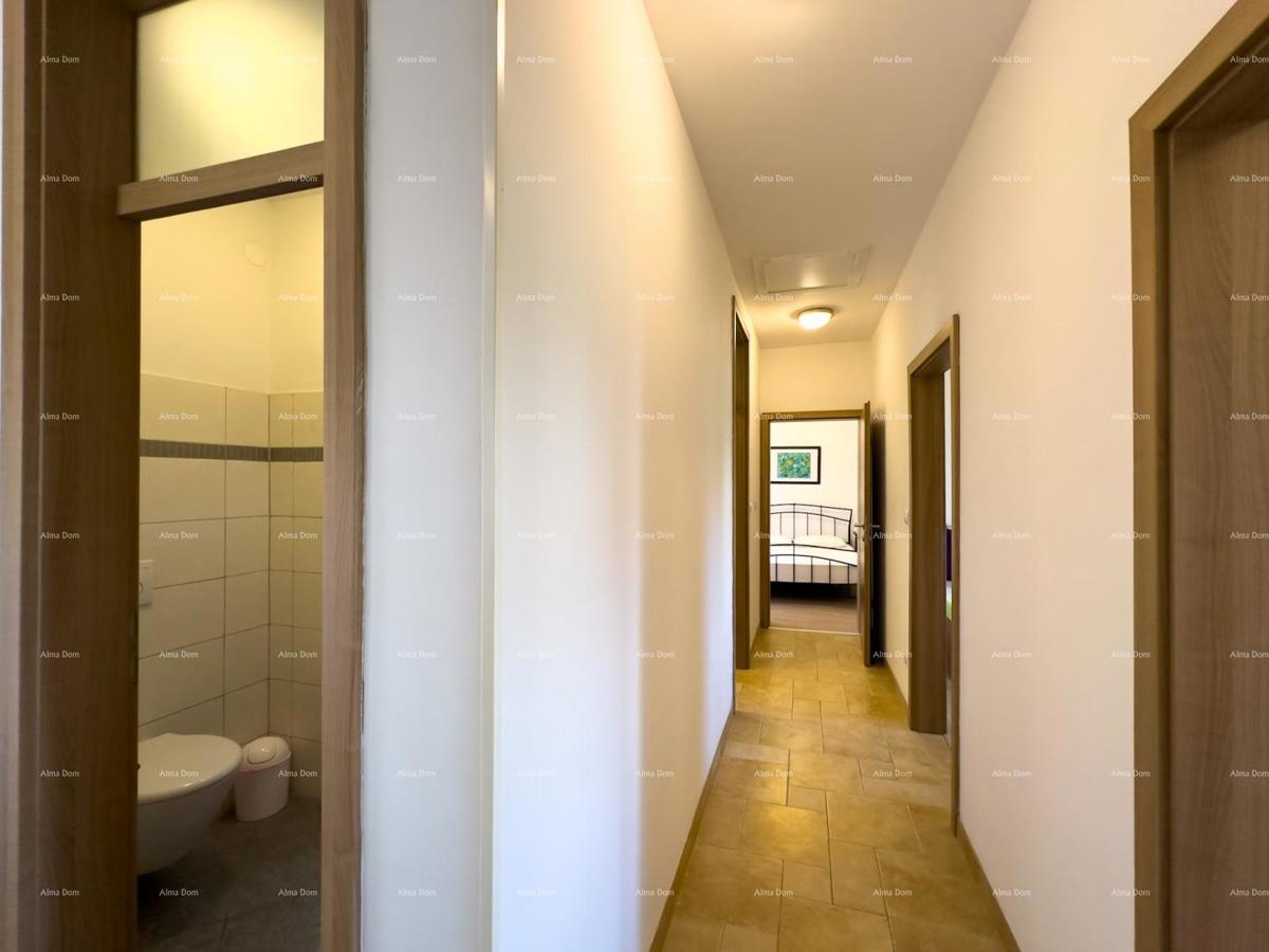 Prekrasna hiša s bazenom v Puli, idealna za družino ali naložbo