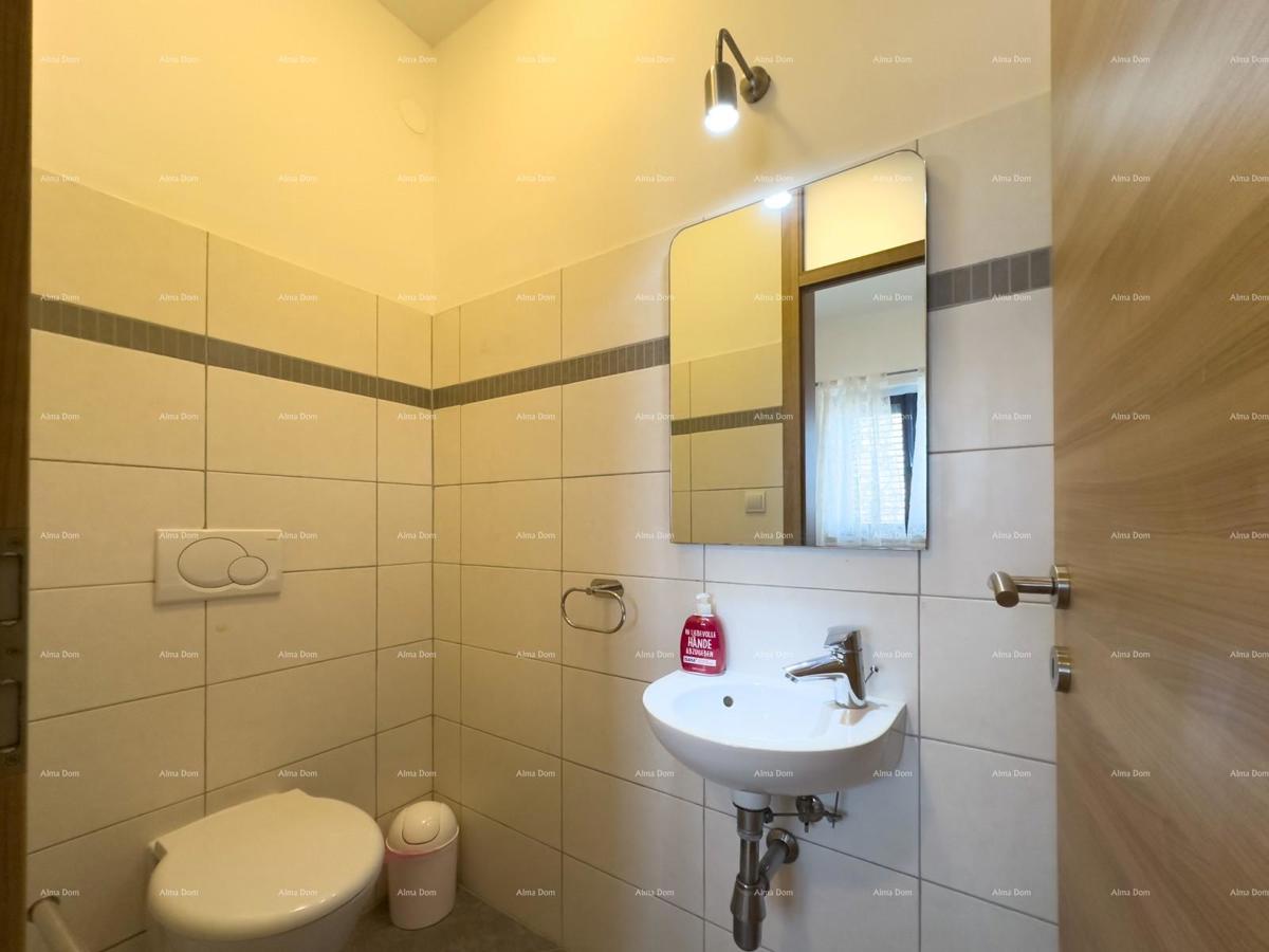 Prekrasna hiša s bazenom v Puli, idealna za družino ali naložbo