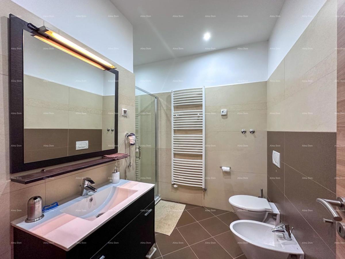 Prekrasna hiša s bazenom v Puli, idealna za družino ali naložbo