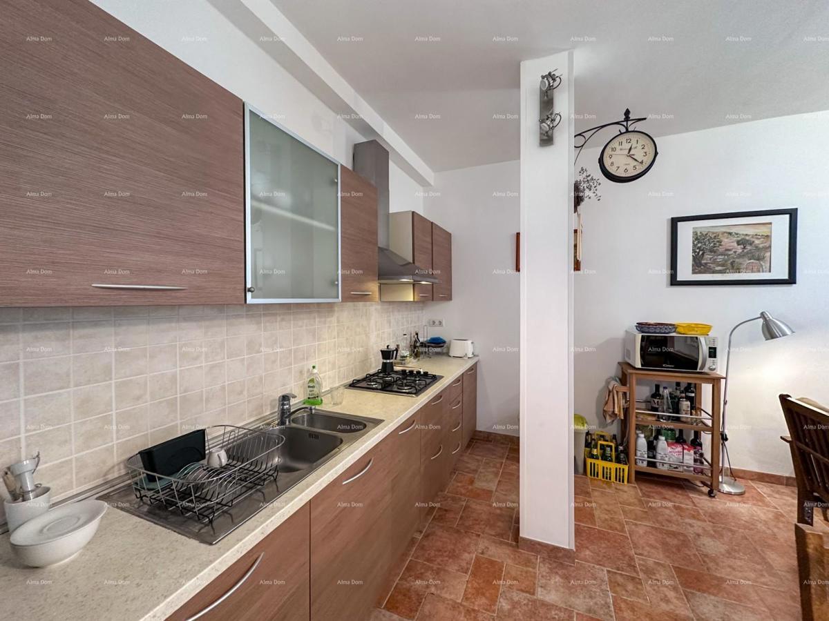 Prekrasna hiša s bazenom v Puli, idealna za družino ali naložbo