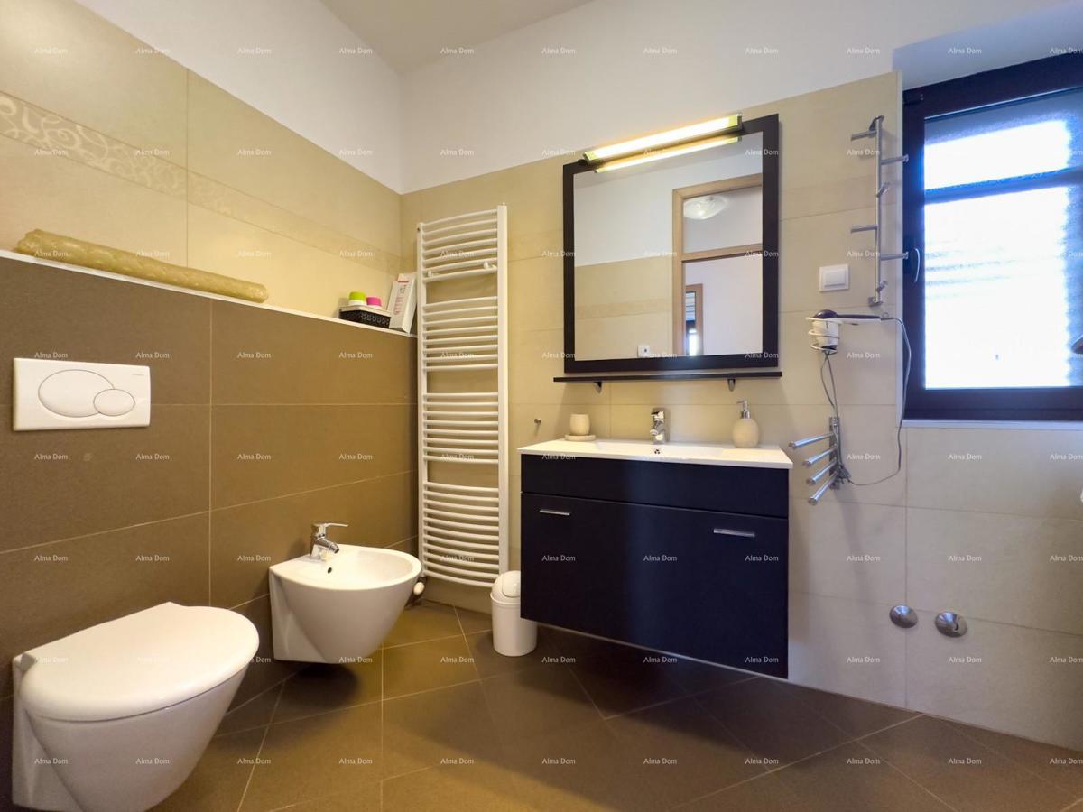 Prekrasna hiša s bazenom v Puli, idealna za družino ali naložbo