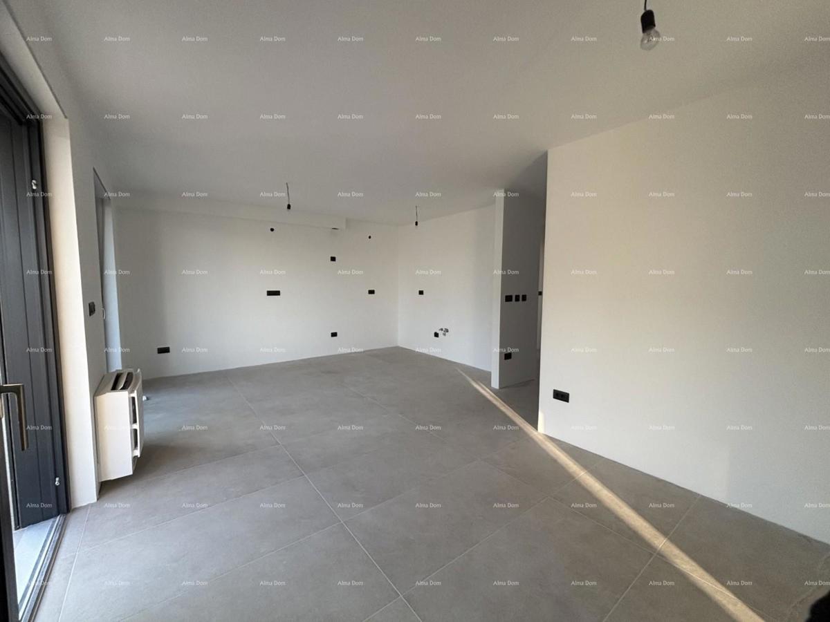 PULA, Valdebek - Prostorno stanovanje naprodaj, 2 terasi, novogradnja / B4