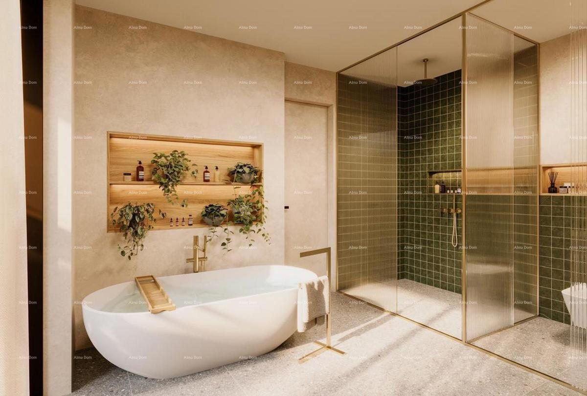 ROVINJ - stanovanje naprodaj v luksuzni rezidenci ob morju / S11