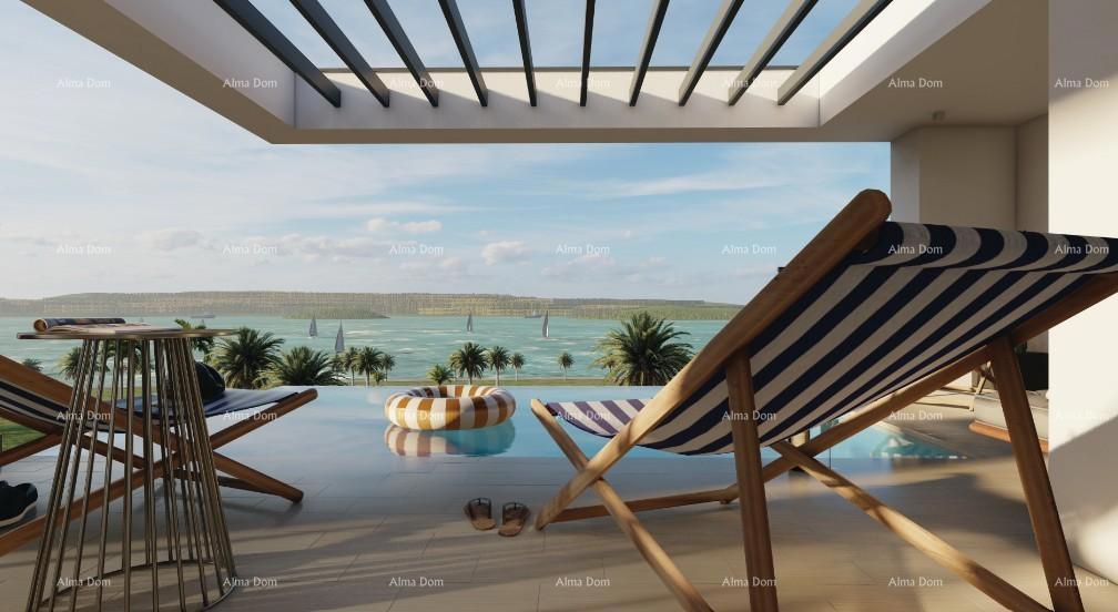 Dupleks luksuzna vila v mediteranskem slogu s bazenom in dvigalom. Pogled na morje! Medulin!