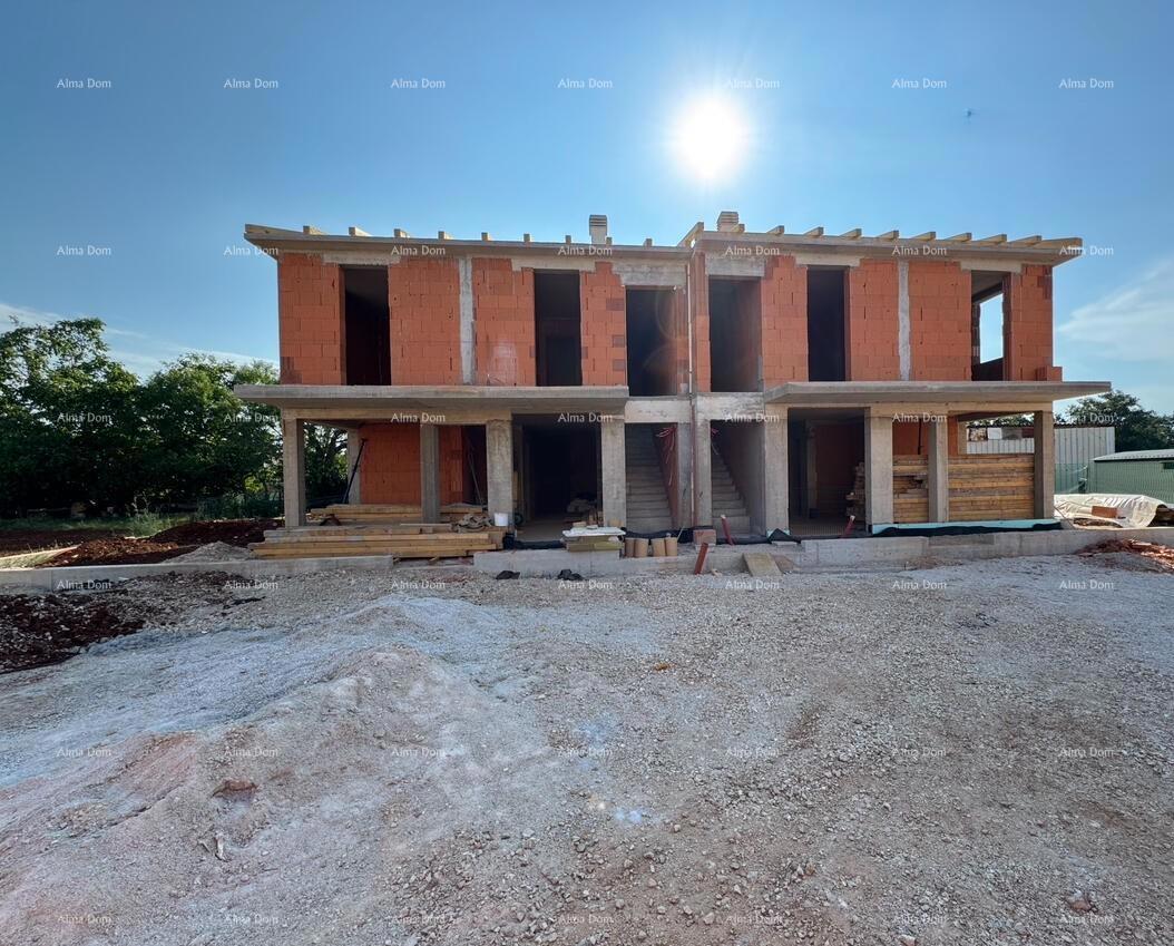 Prodaja stanov v izgradnji, 400 m od plaže in morja, Novigrad!