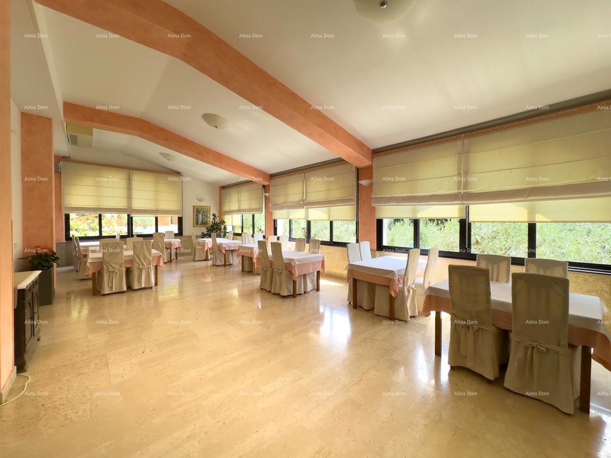 Investicija iz sanj: šarmanten hotel v Krnici, 200 m od morja