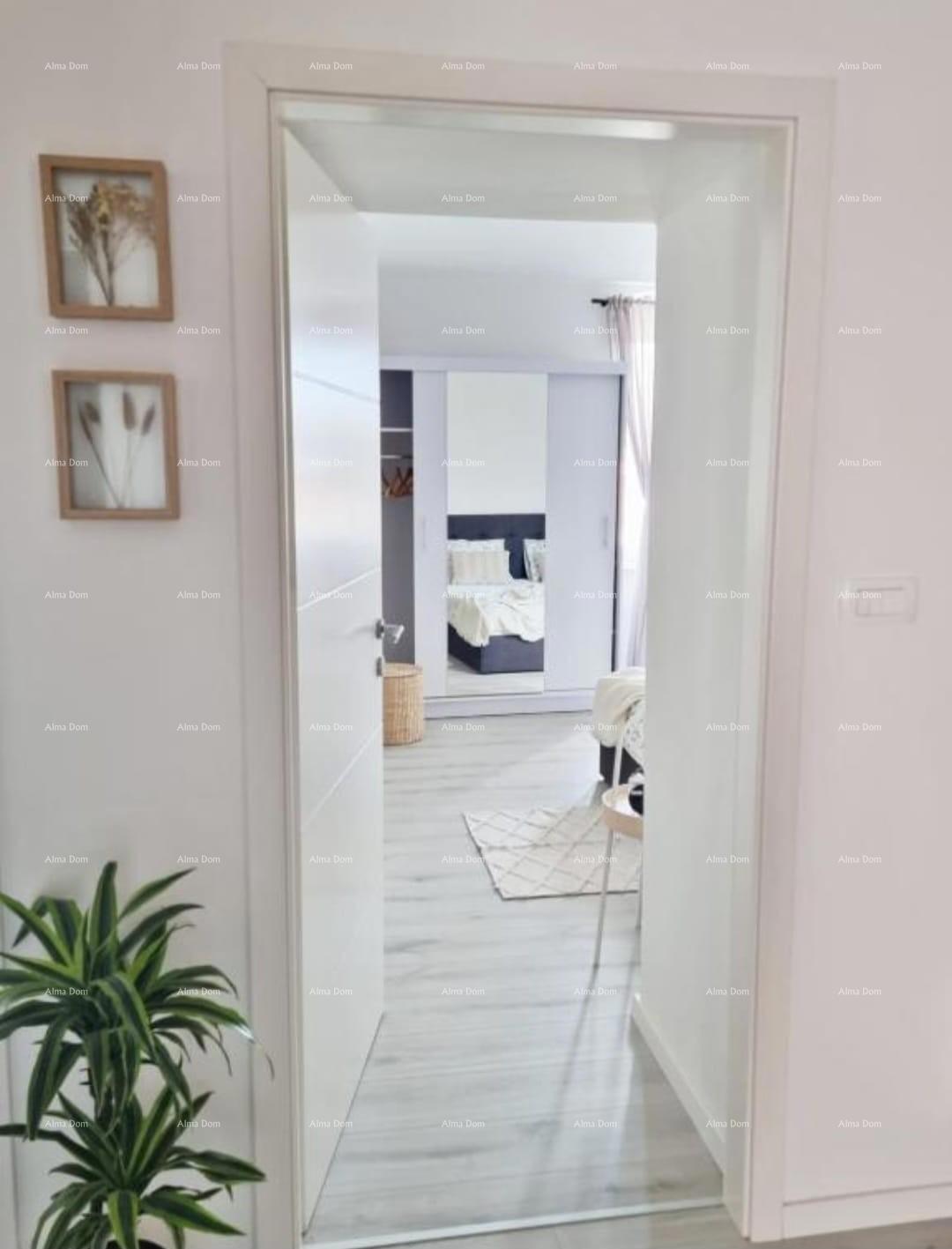 Pula, Arena – Popolnoma prenovljeno stanovanje v bližini Arene