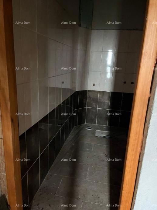 Prodaja obiteljske kuće v mirnem delu okolice Labina