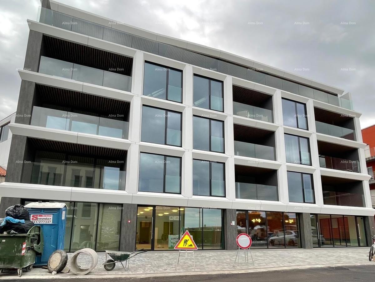 Rezervirano! Prelep stan v Umagu. Pogled na morje / S2