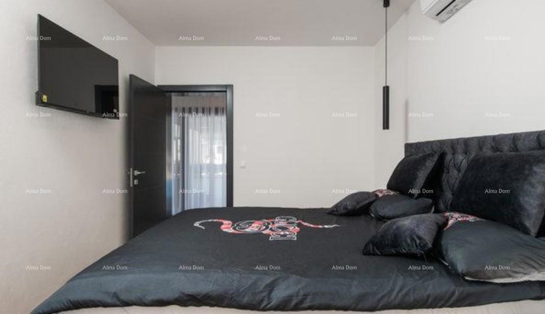 Lepa samostojna moderna hiša