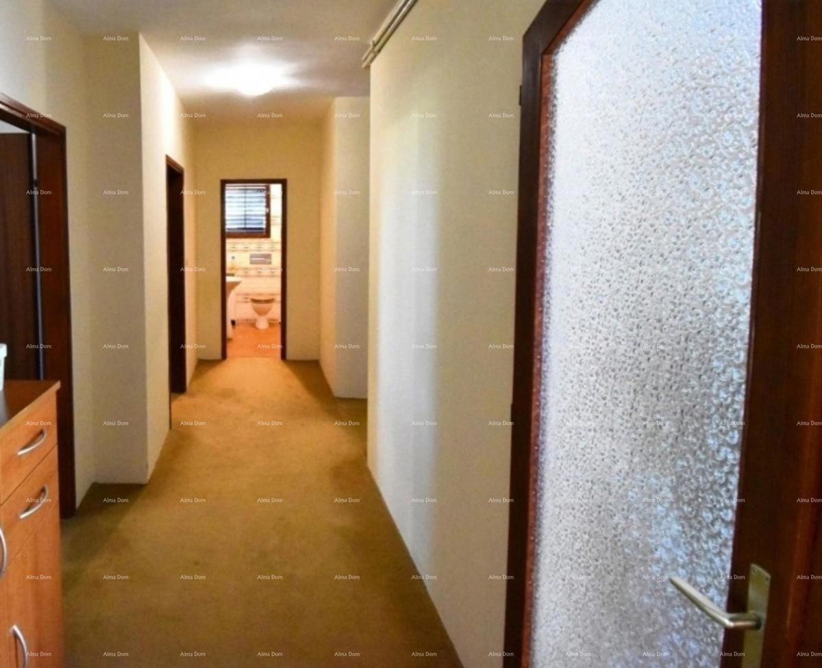 Poreč, Apartmajska hiša 330m² s bazenom