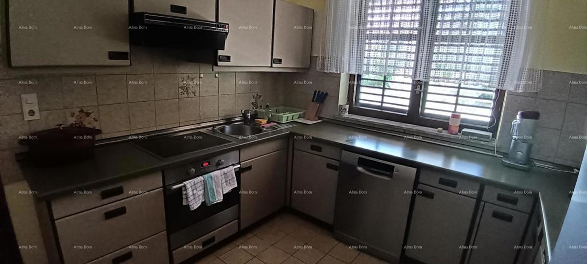 Poreč, Apartmajska hiša 330m² s bazenom