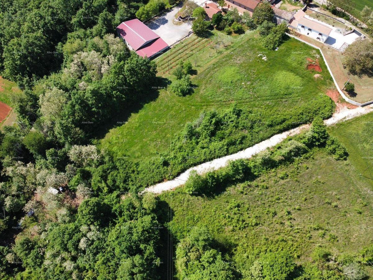 BARBAN - Gradbeno zemljišče s projektom (dupleks), 15 minut do morja