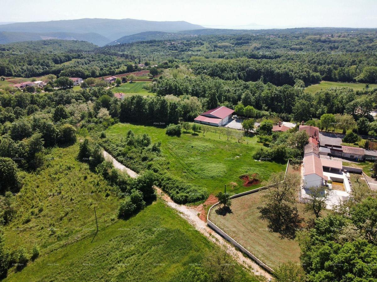 BARBAN - Gradbeno zemljišče s projektom (dupleks), 15 minut do morja