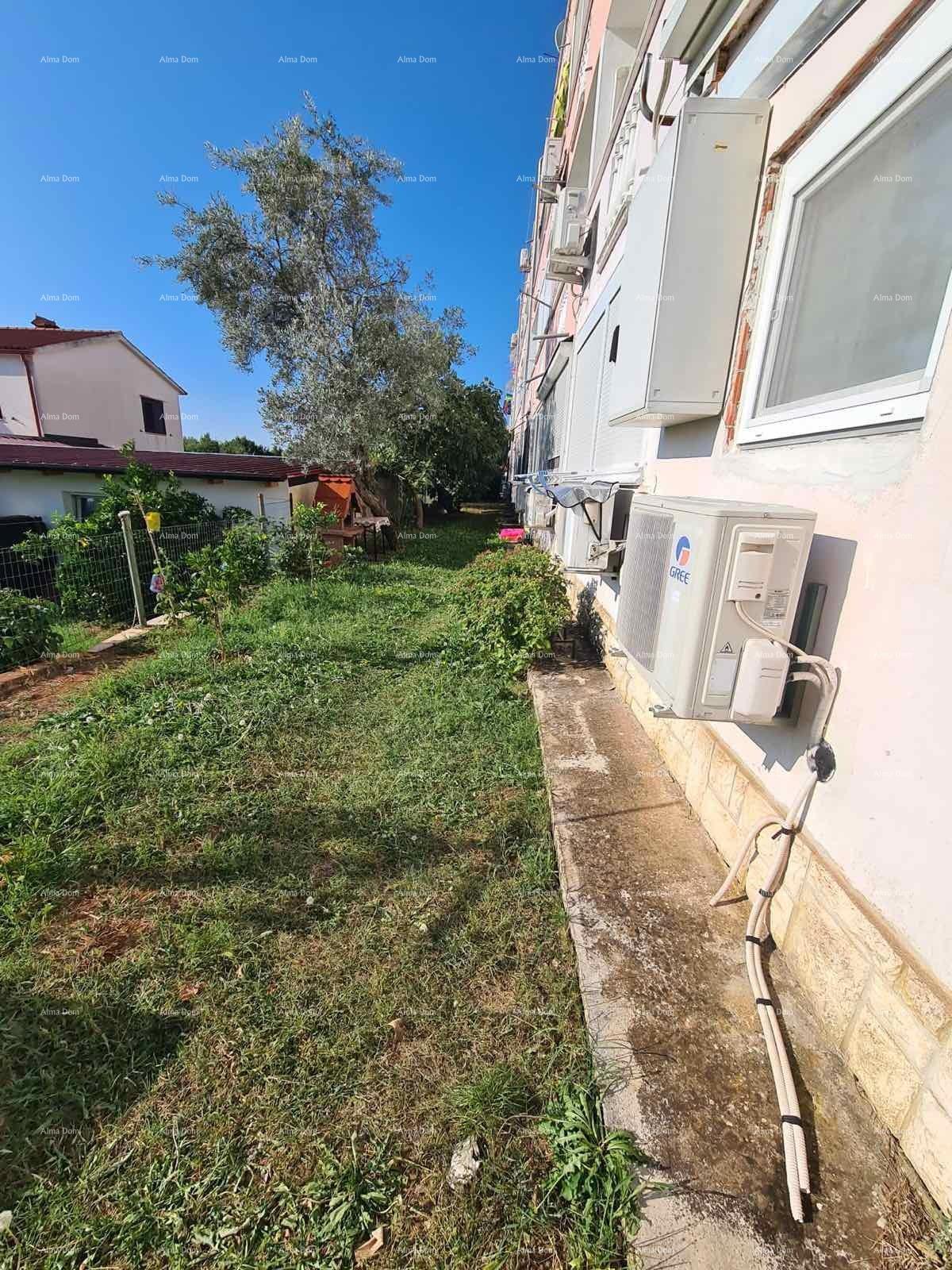 Prizemni apartma z ložo in bazenom. Medulin.