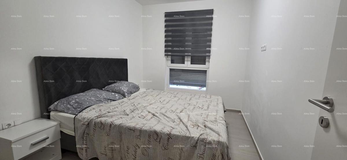 Lep dvosoban stan s teraso na odlični lokaciji v Medulinu