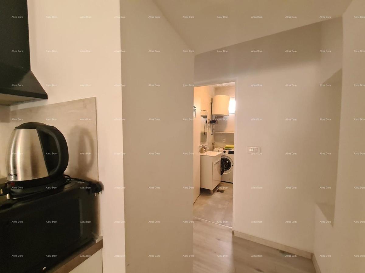 Prodaja stan s dvema apartmajema – Pula