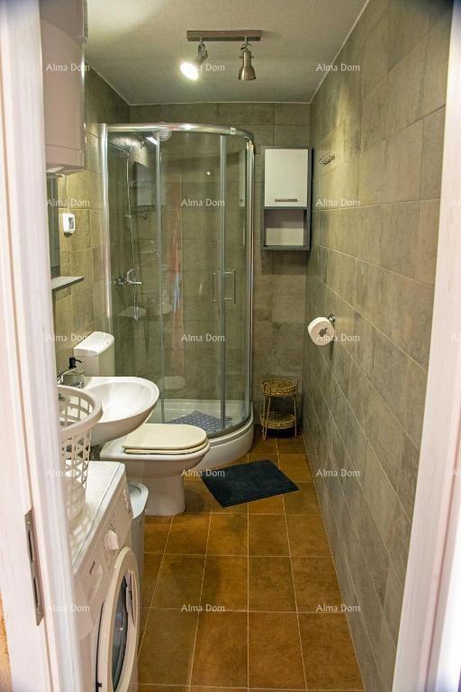 Prodaja - dve hiše na odlični lokaciji s pogledom na morje - Medulin, Vinkuran!