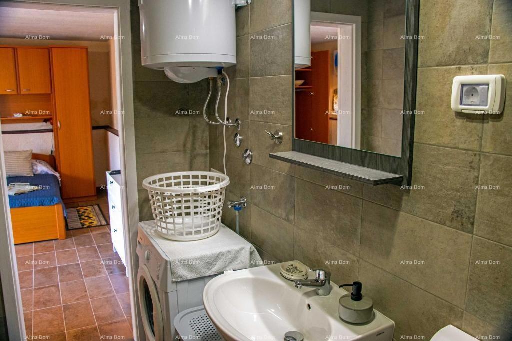 Prodaja - dve hiše na odlični lokaciji s pogledom na morje - Medulin, Vinkuran!