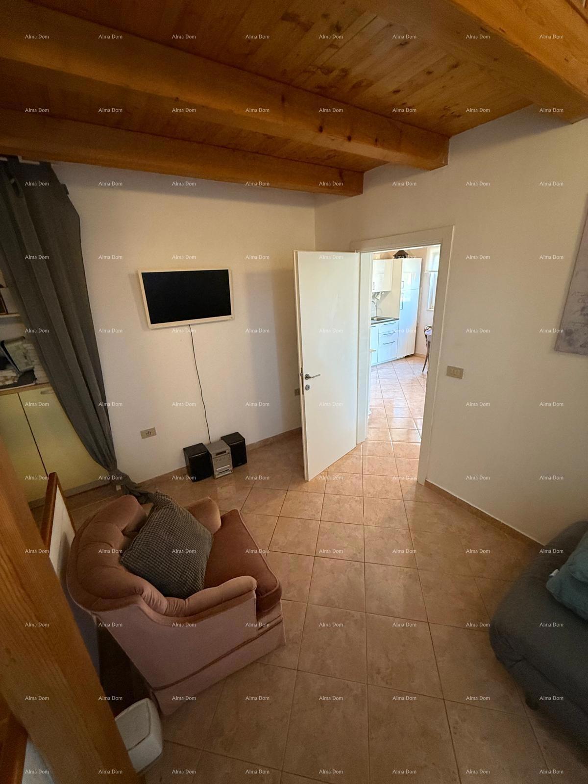 Prodaja - hiša s bazenom blizu morja, Volme, Banjole!