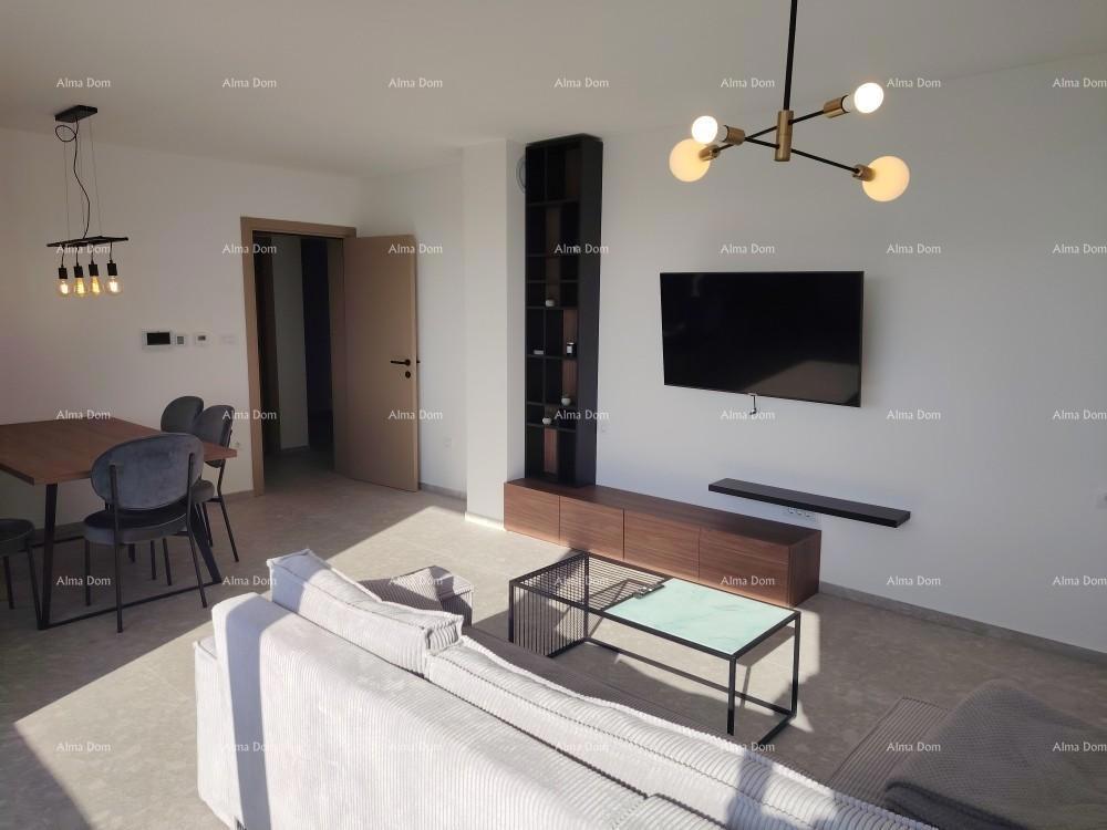 Vrhunski trosoban stan s pogledom na more, opremljen