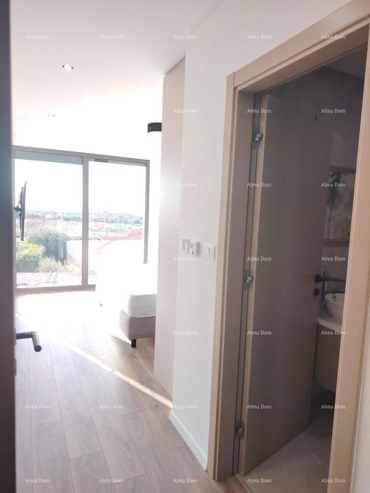 Vrhunski trosoban stan s pogledom na more, opremljen