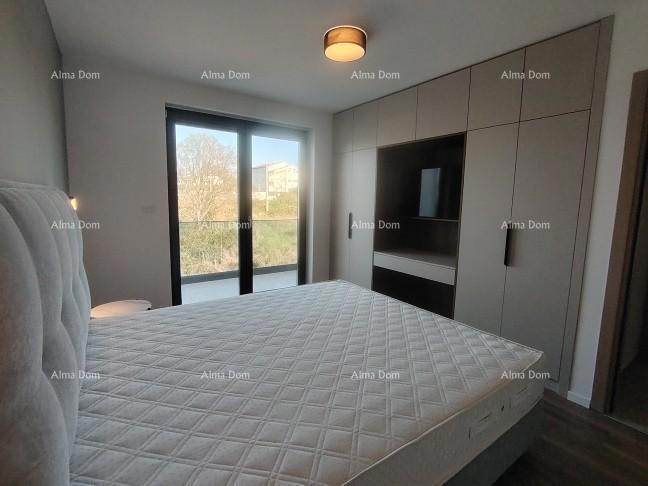 Vrhunski trosoban stan s pogledom na more, opremljen