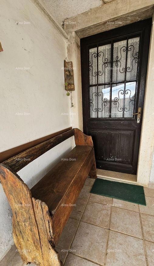 Kamena istarska kuća u Brtonigli