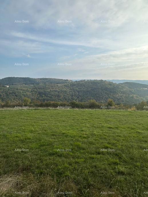 Prodaja građevinskega zemljišča, v neposredni bližini Oprtlja