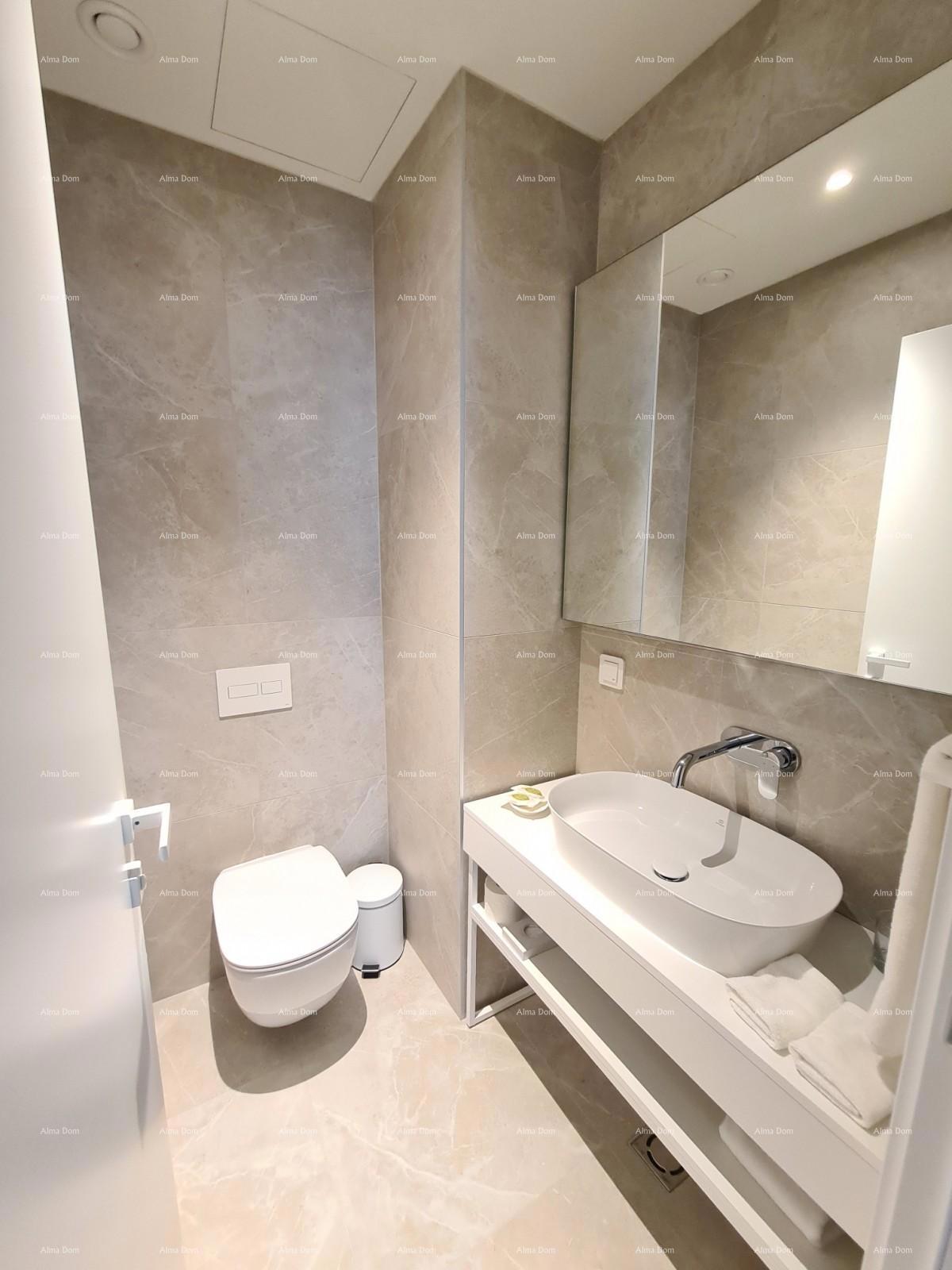 Umag, letovišče razkošja in lepote! Naprodaj stanovanja v letovišču s 105 m velikim neskončnim bazenom na strehi