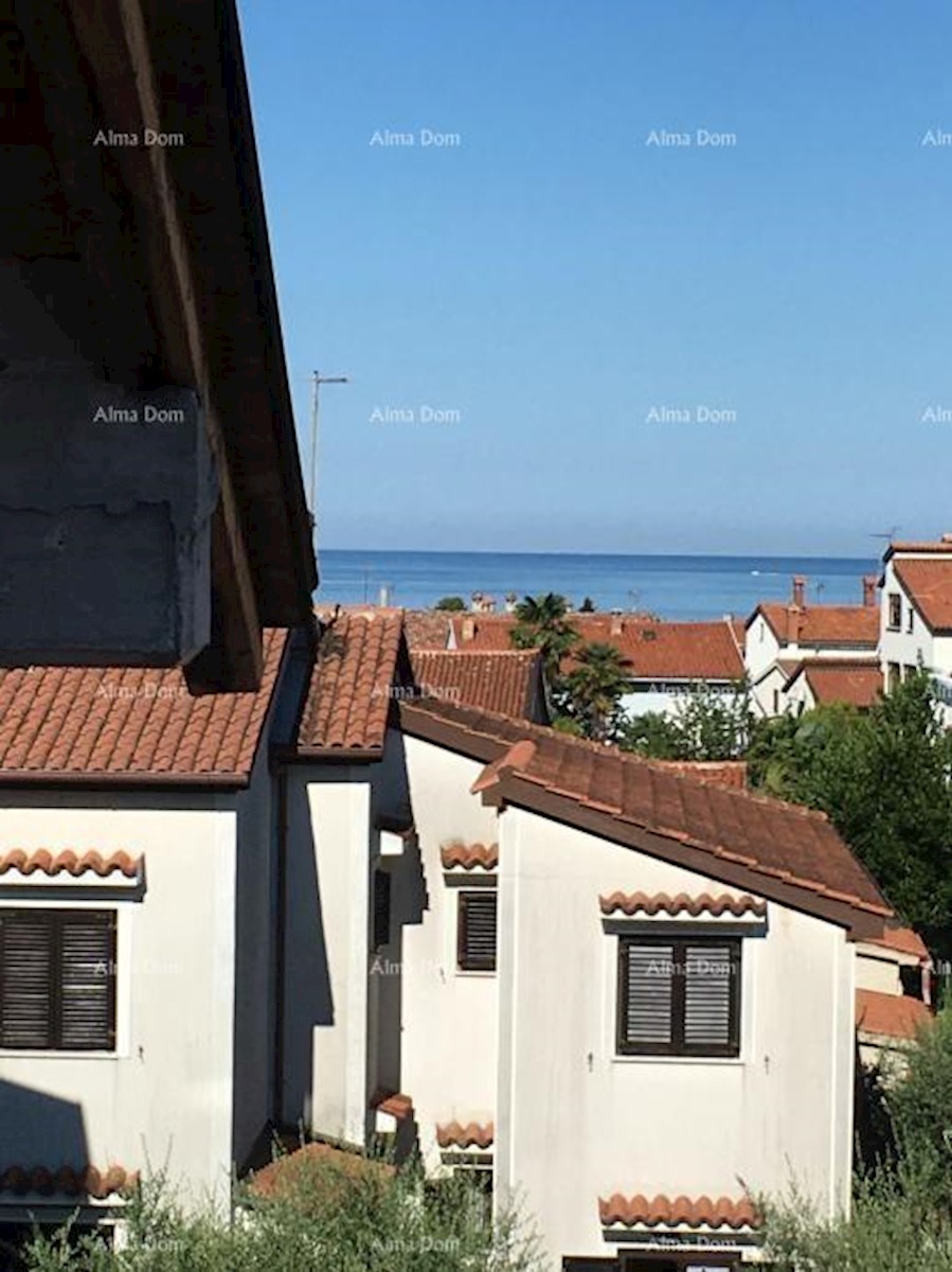 Prodaja 3 apartmaji v gradnji Poreč Center 240 m2