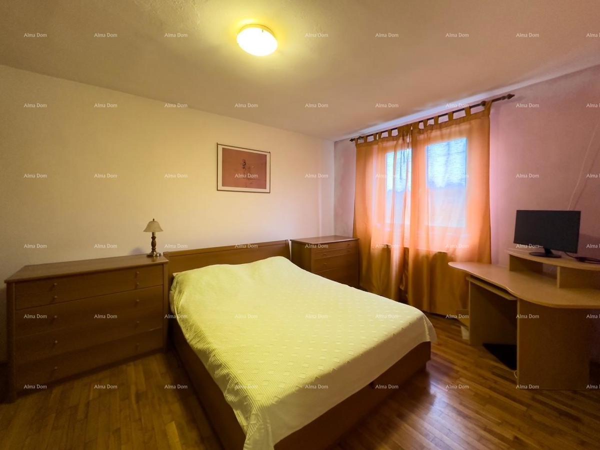 Prodamo samostojno hišo, Umag