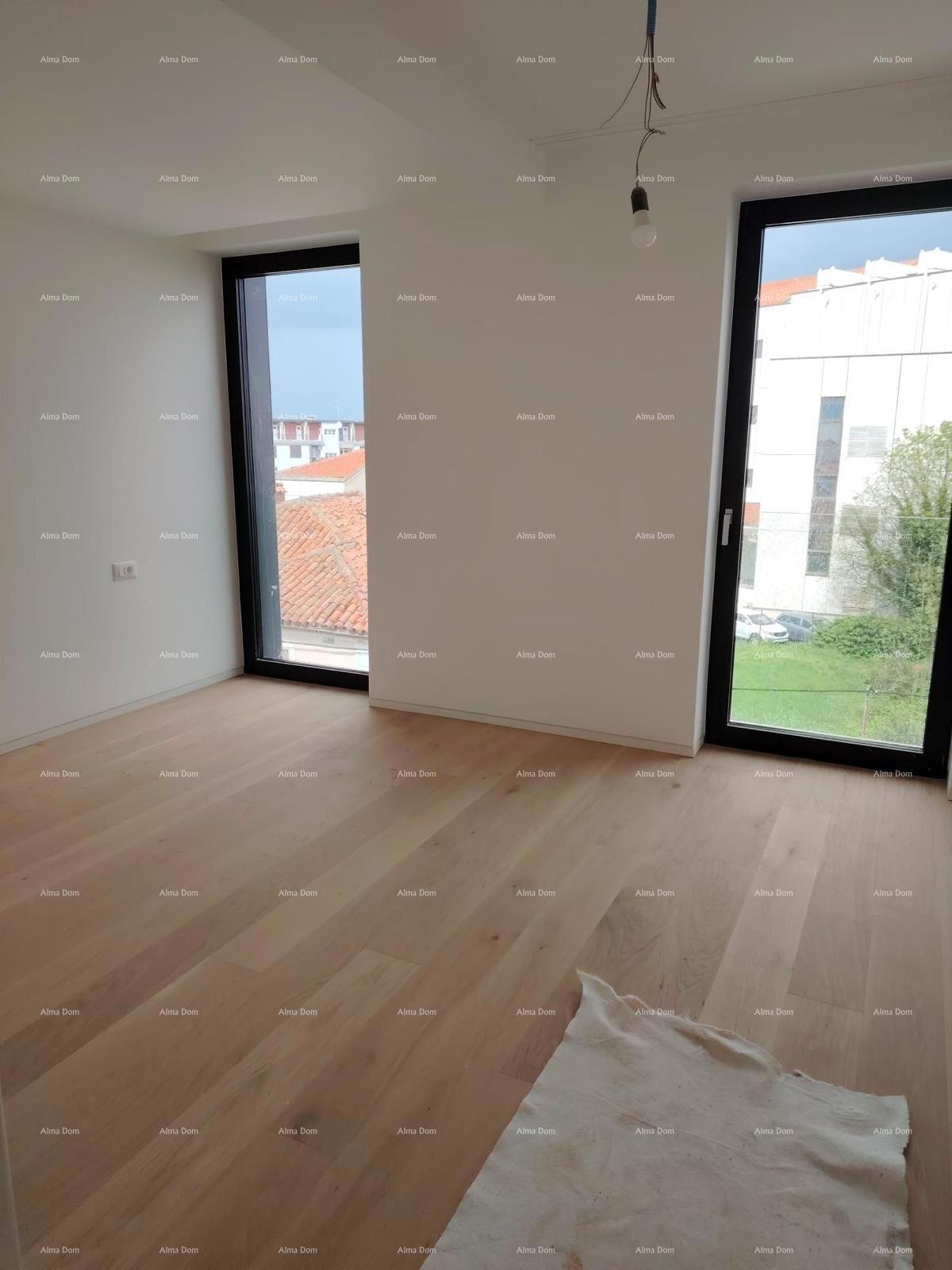 Novo! Čudovito stanovanje v Umagu, pogled na morje.