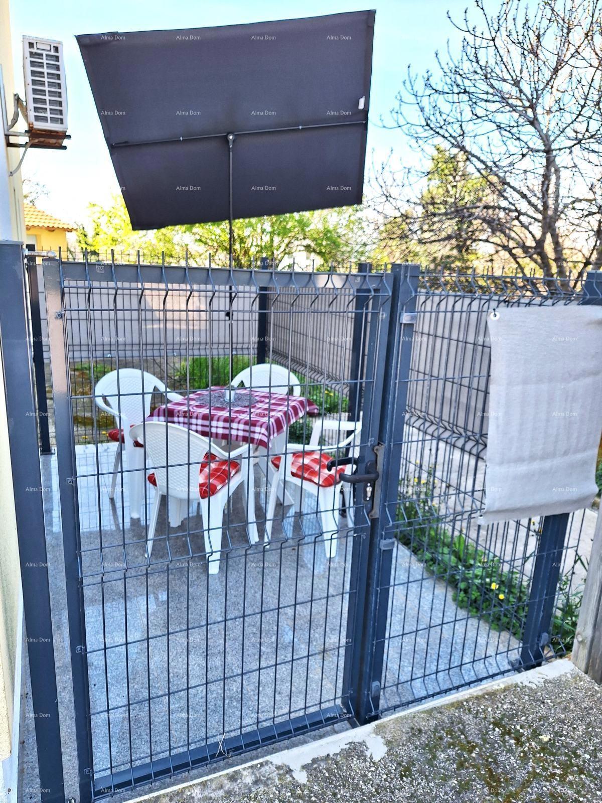 Prodaja stanovanja, 27 m², pritličje z lastniškim parkirnim mestom