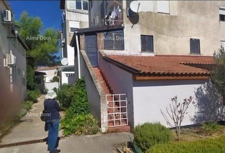 Apartma na prodajo v Barbarigi – prvi vrsta do morja